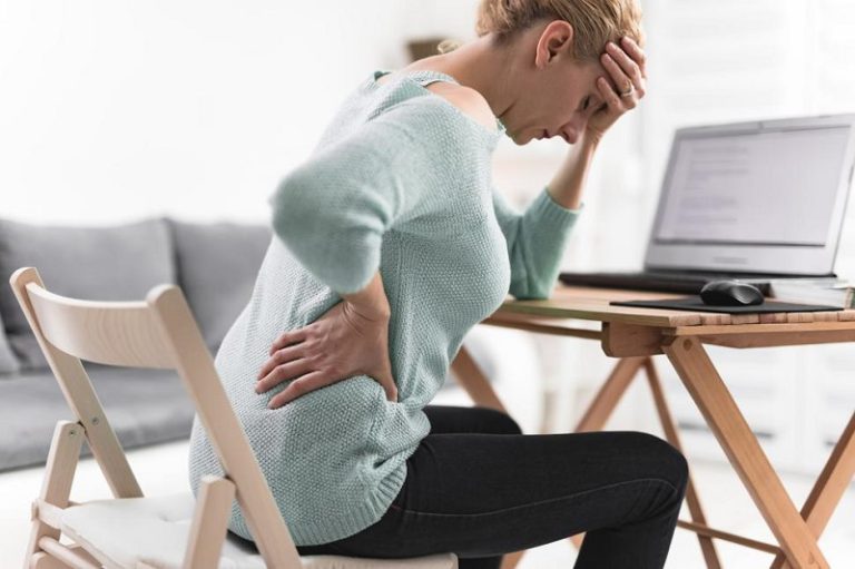 Symptoms of Joint Pain and Headache
